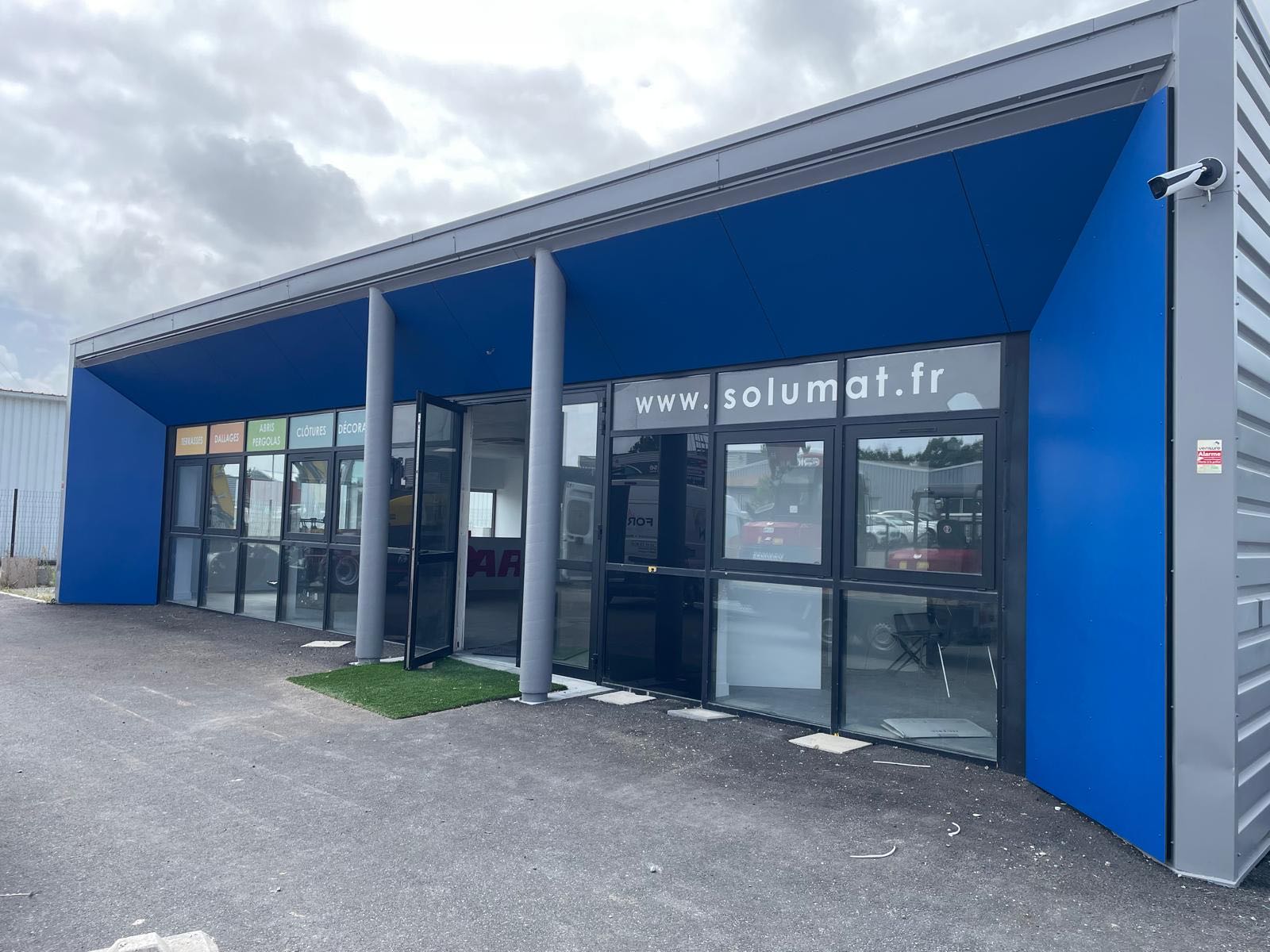 Pose de bardage extérieur sur la commune de La Roche sur Yon